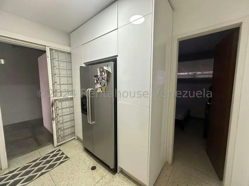 Casa (Multipes Niveles) en Venta en Colinas de Bello Monte, Distrito Metropolitano - 28