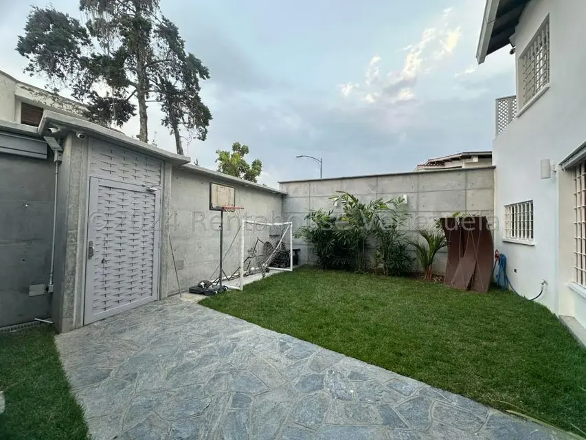 Casa (Multipes Niveles) en Venta en Colinas de Bello Monte, Distrito Metropolitano - 55