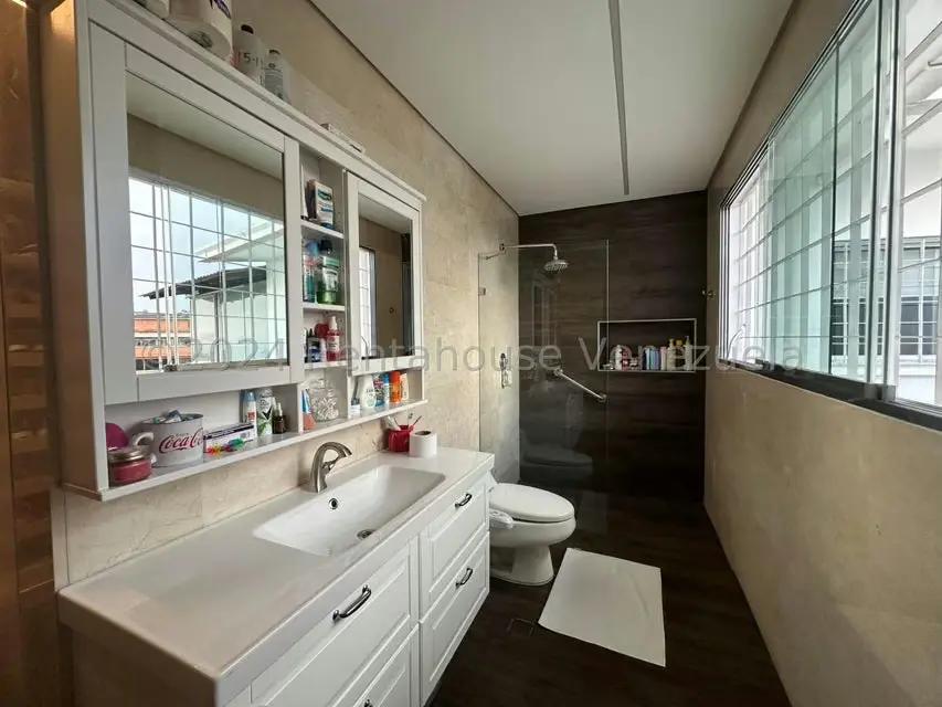 Casa (Multipes Niveles) en Venta en Colinas de Bello Monte, Distrito Metropolitano - 9