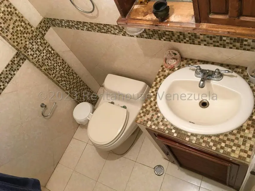 Casa (Multipes Niveles) en Venta en Parque el Retiro, Miranda - 5