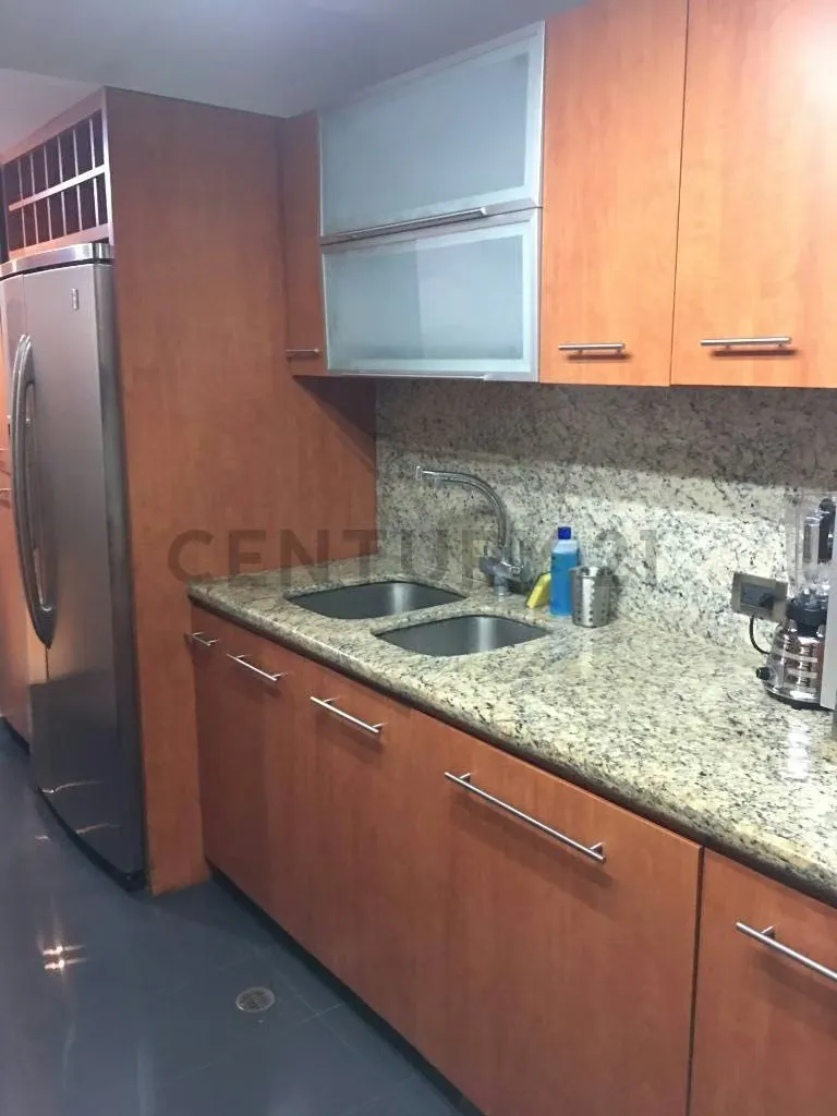 Alquiler Apartamento edif. Piedra Luna, en la Lago, Maracaibo con Planta y Pozo - 5