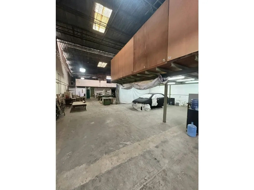 Se vende galpón 552m2 Santa Ines 2357 - 2