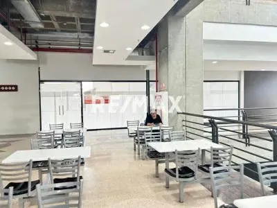EN ALQUILER KIOSCOS COMERCIALES EN C.C CIUDAD CREPUSCULAR, ZONA CENTRO DE BARQUISIMETO. - 2