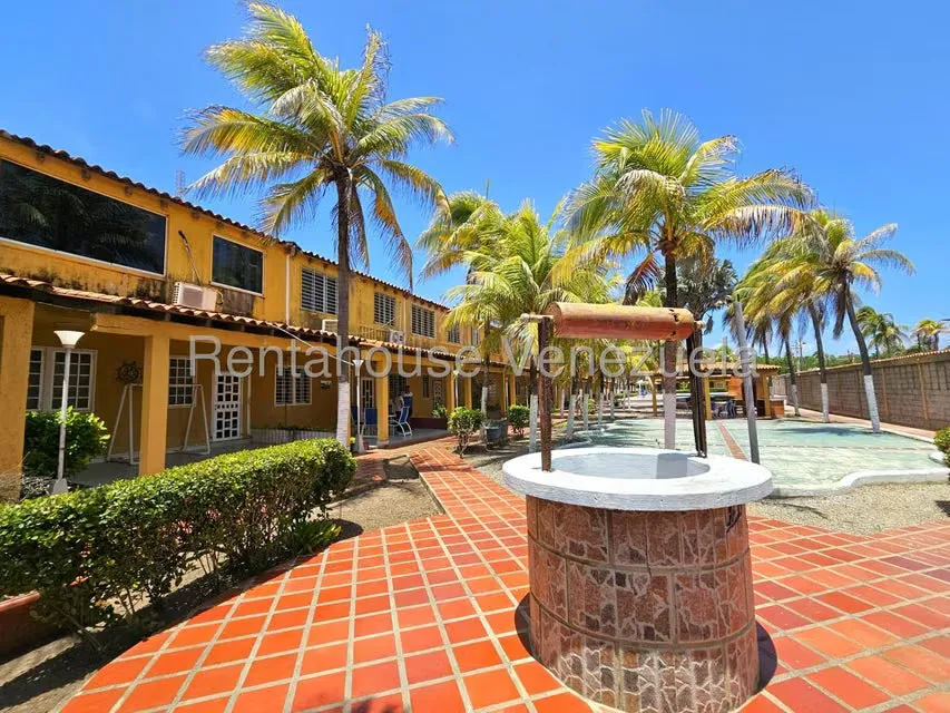 Townhouse (Duplex) en Venta en Tucacas, Falcon - 35