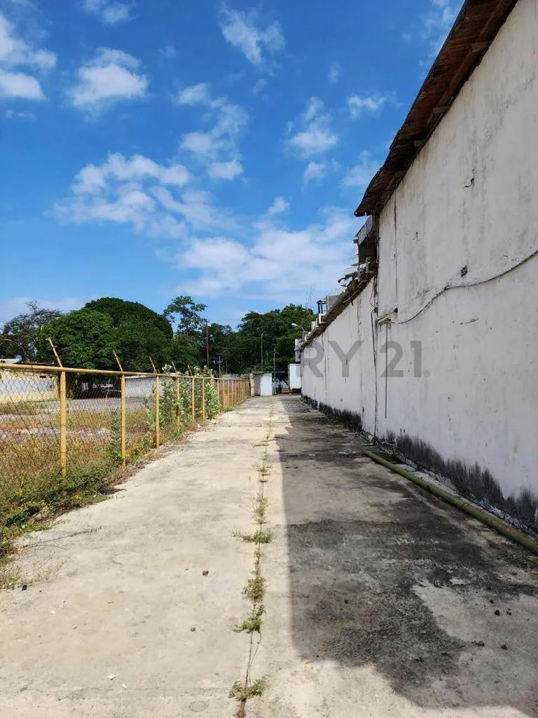 Local comercial en venta en Puerto la Cruz, Anzoátegui - 9