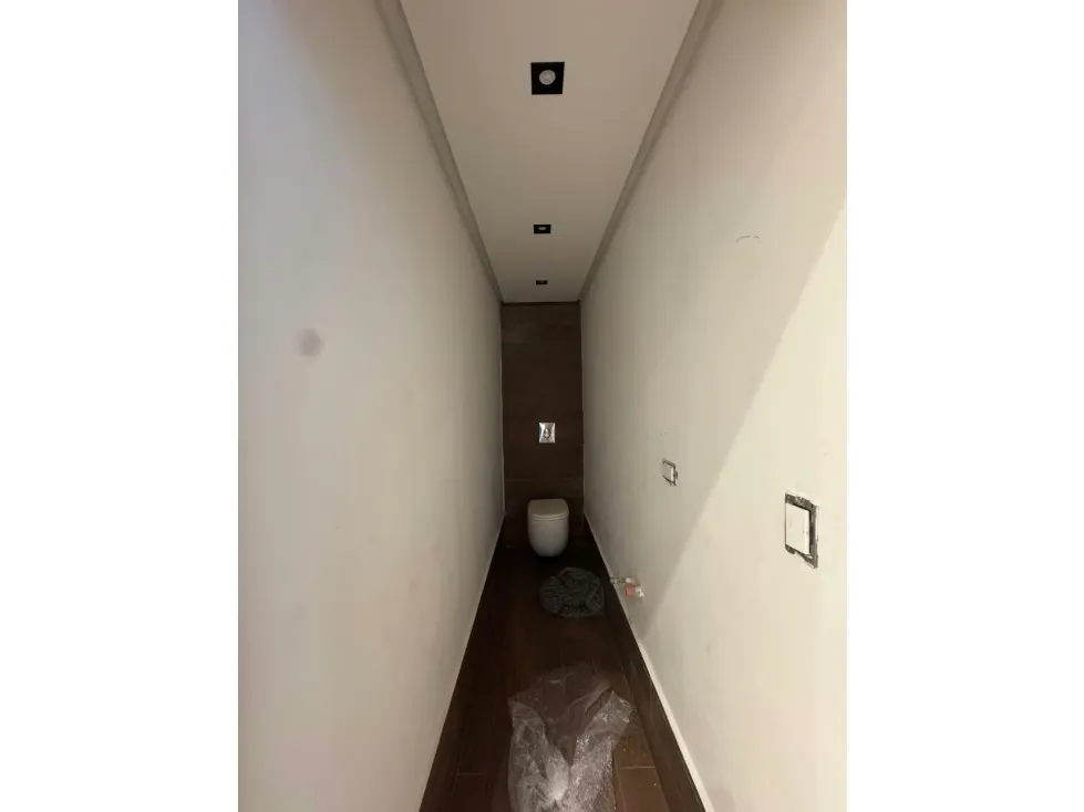 Se alquila Local comercial 310m² 3B/2E Las Mercedes - 13