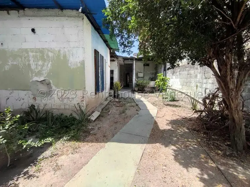 Comercial (Local Comercial) en Venta en Zona Centro, Aragua - 27