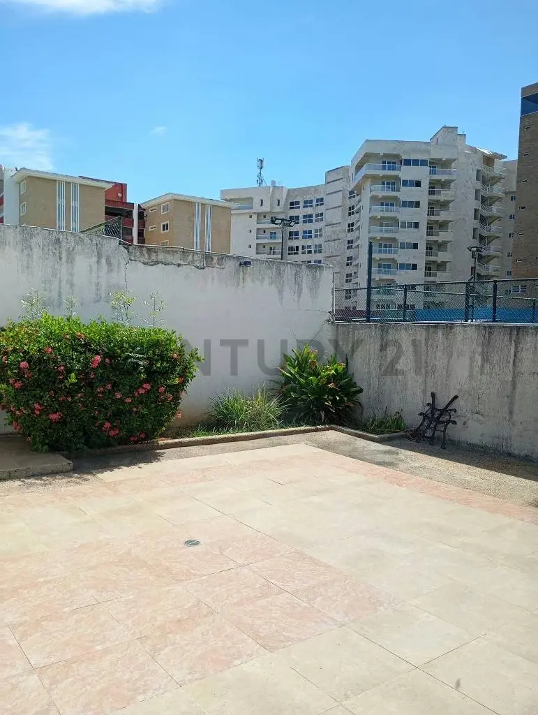 Amplia Casa, con fines residencial y comercial. - 19
