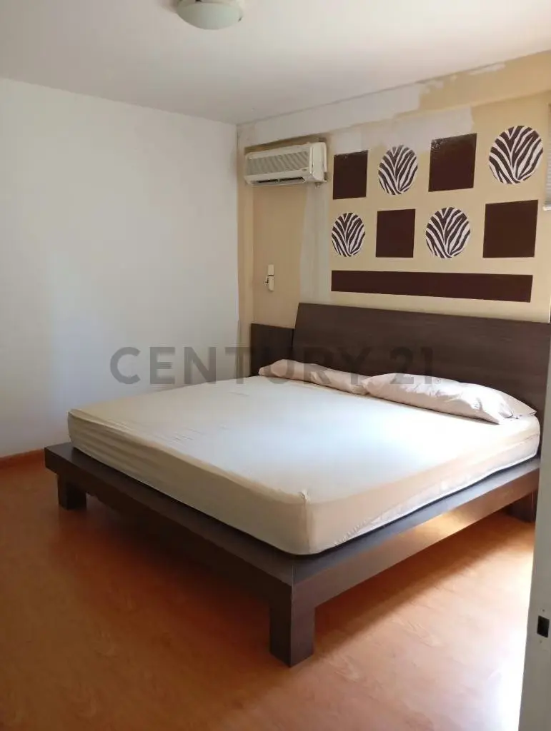 Amplia Casa, con fines residencial y comercial. - 27