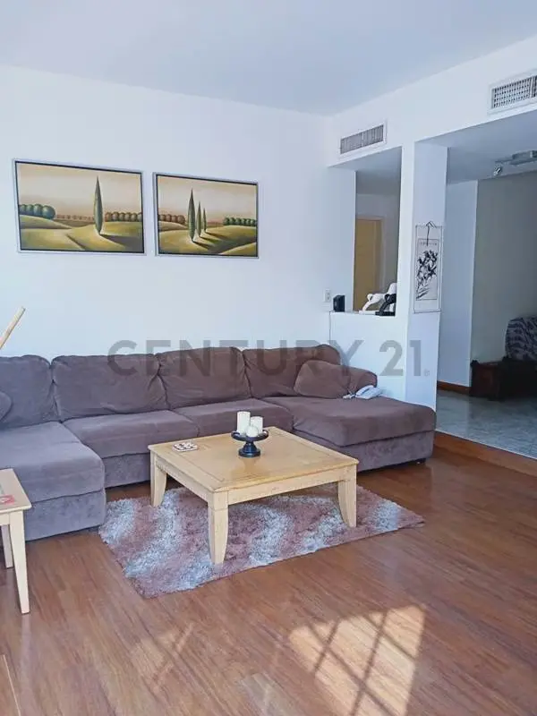 Amplia Casa, con fines residencial y comercial. - 4