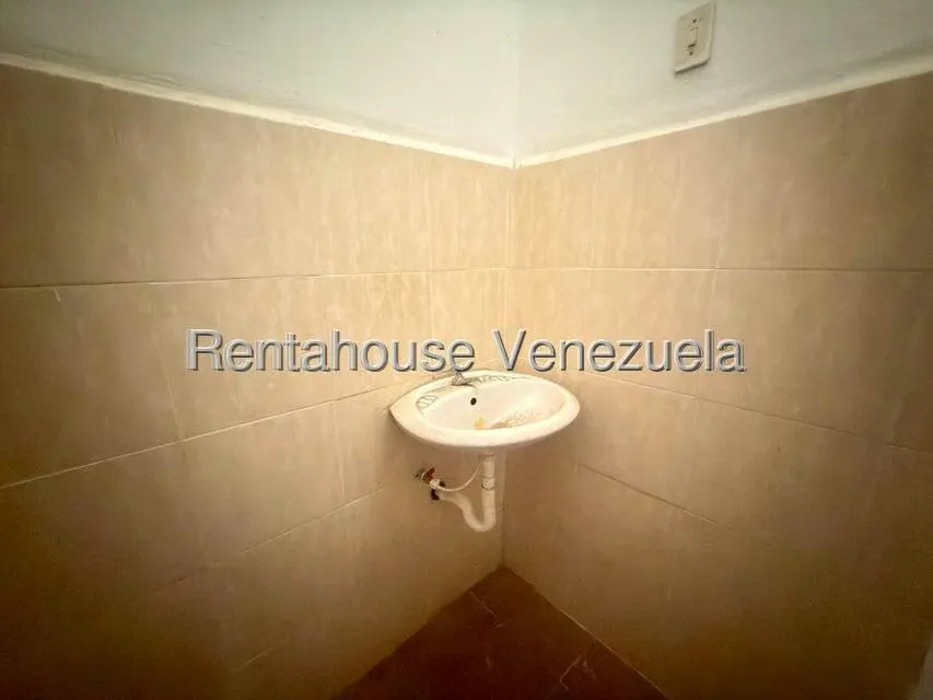 Local Comercial en Alquiler en Punto Fijo, Falcon - 2