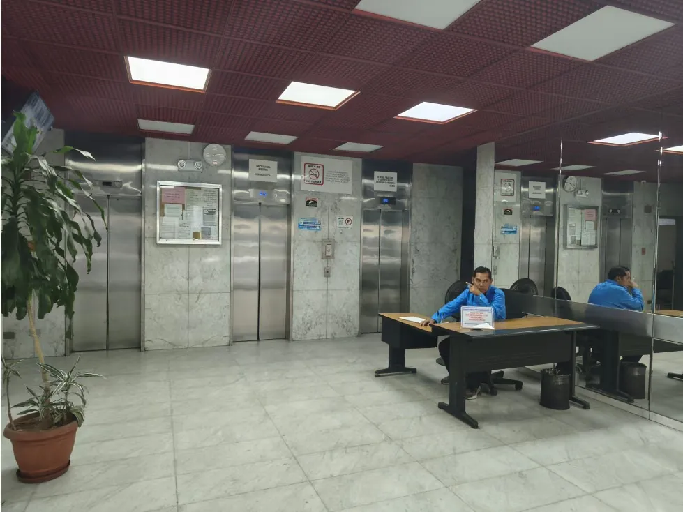 HERMOSA Y CÓMODA OFICINA EN ALQUILER EN CHACAO - 2