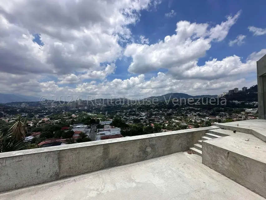 Casa (1 Nivel) en Venta en Prados del Este, Distrito Metropolitano - 23