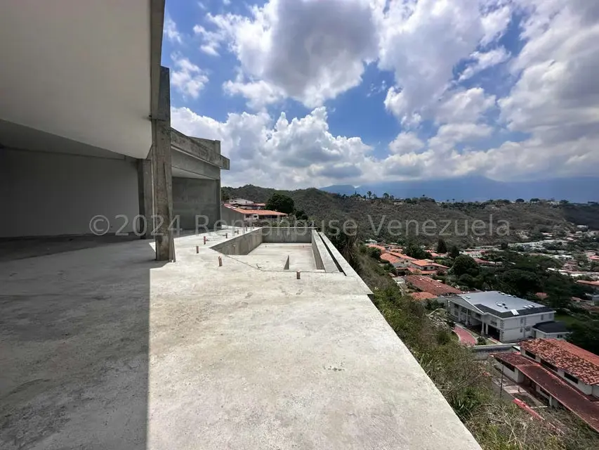 Casa (1 Nivel) en Venta en Prados del Este, Distrito Metropolitano - 24