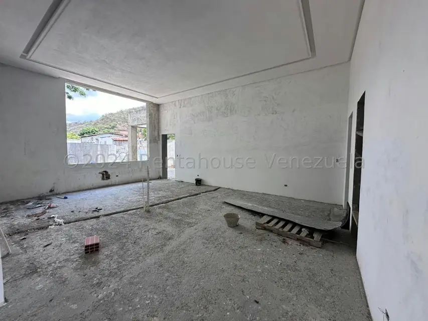 Casa (1 Nivel) en Venta en Prados del Este, Distrito Metropolitano - 29
