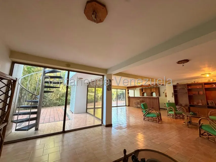 Casa (Multipes Niveles) en Venta en Colinas del Tamanaco, Distrito Metropolitano - 13