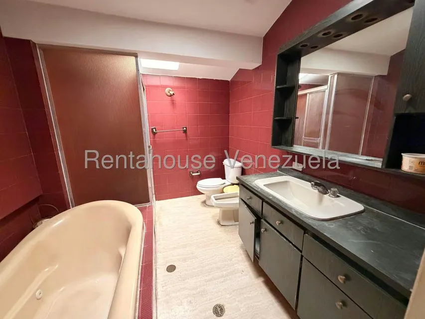 Casa (Multipes Niveles) en Venta en Colinas del Tamanaco, Distrito Metropolitano - 26