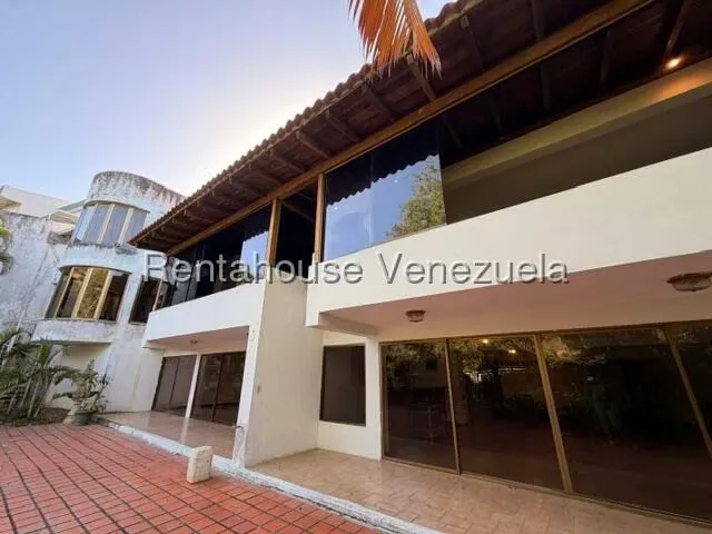 Casa (Multipes Niveles) en Venta en Colinas del Tamanaco, Distrito Metropolitano - 4