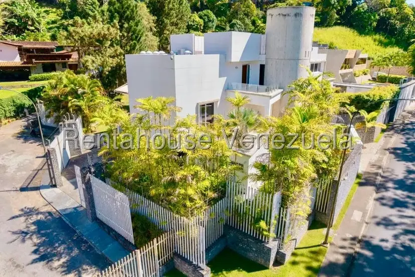 Casa (Multipes Niveles) en Venta en La Lagunita Country Club, Distrito Metropolitano