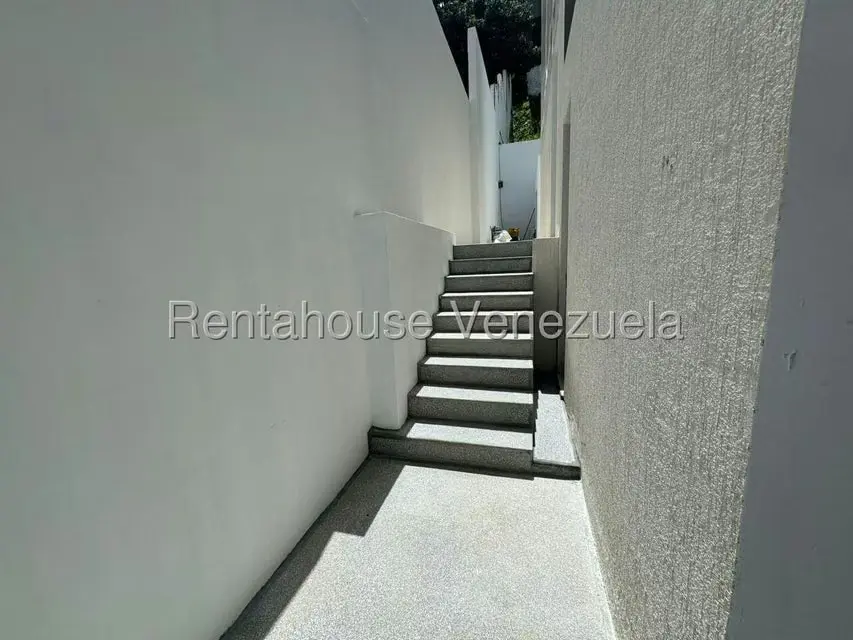 Casa (Duplex) en Venta en Prados del Este, Distrito Metropolitano - 19