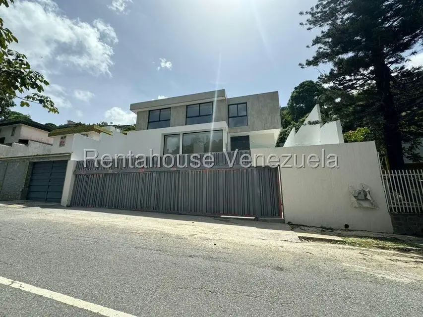 Casa (Duplex) en Venta en Prados del Este, Distrito Metropolitano - 45