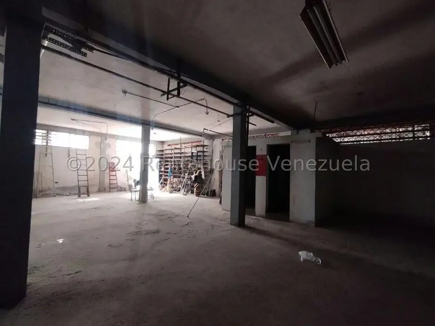 Comercial (Edificio) en Venta en Carretera Nacional El Carmen, Carabobo - 28