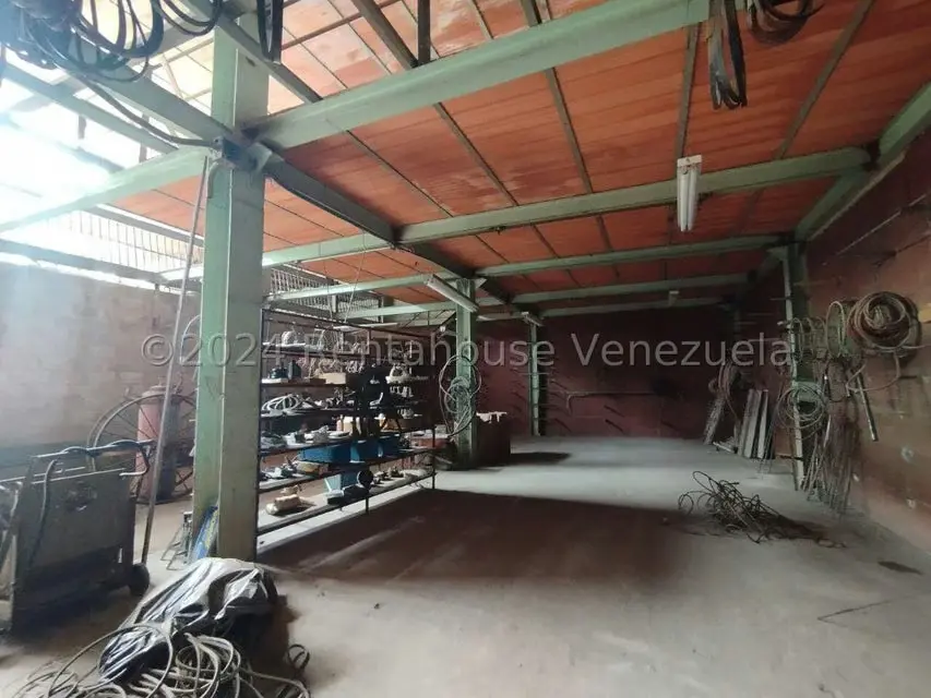 Comercial (Edificio) en Venta en Carretera Nacional El Carmen, Carabobo - 32