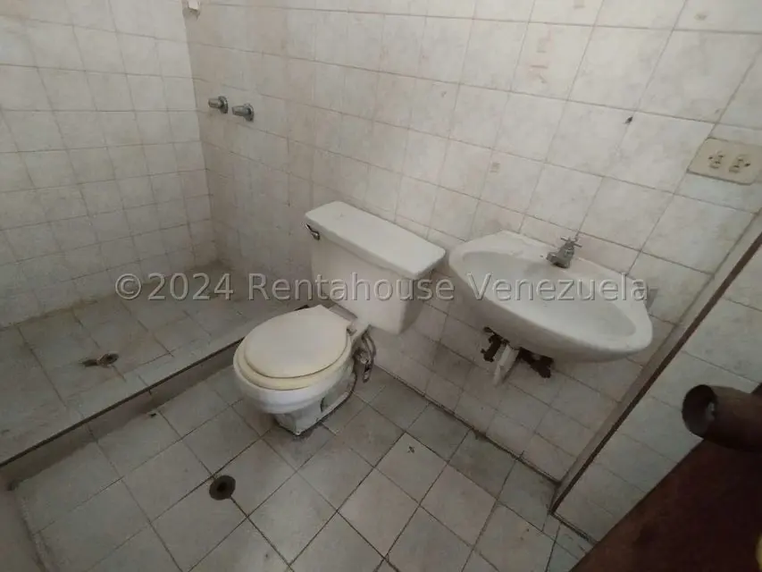 Comercial (Edificio) en Venta en Carretera Nacional El Carmen, Carabobo - 66