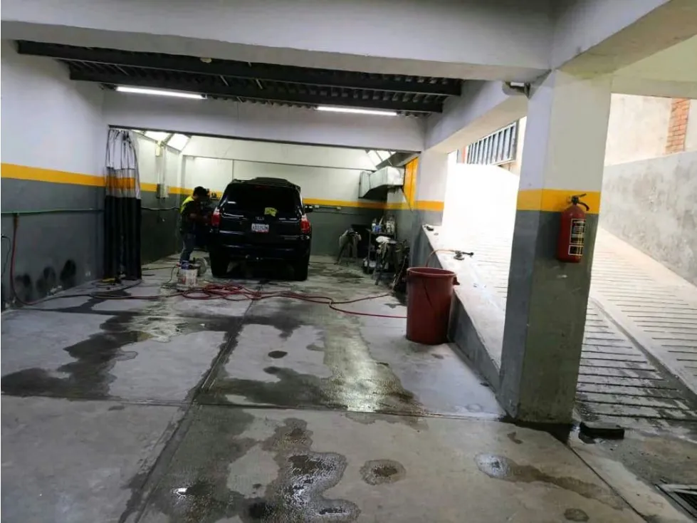 Se Alquila Sótano en Edificio Comercial de 200 mts2 Santa Eduvigis - 4