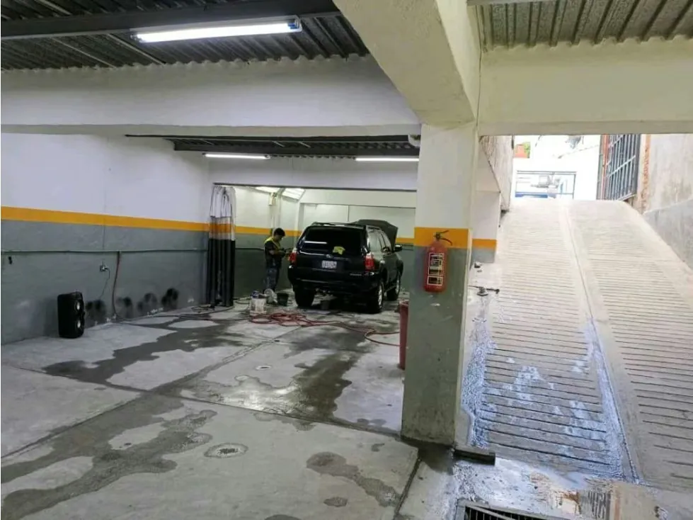 Se Alquila Sótano en Edificio Comercial de 200 mts2 Santa Eduvigis - 5