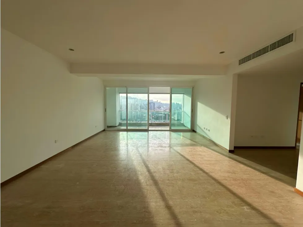 Se Vende Apto 186m² 3h+s/ 3b+s/ 3e Lomas de Las Mercedes - 13