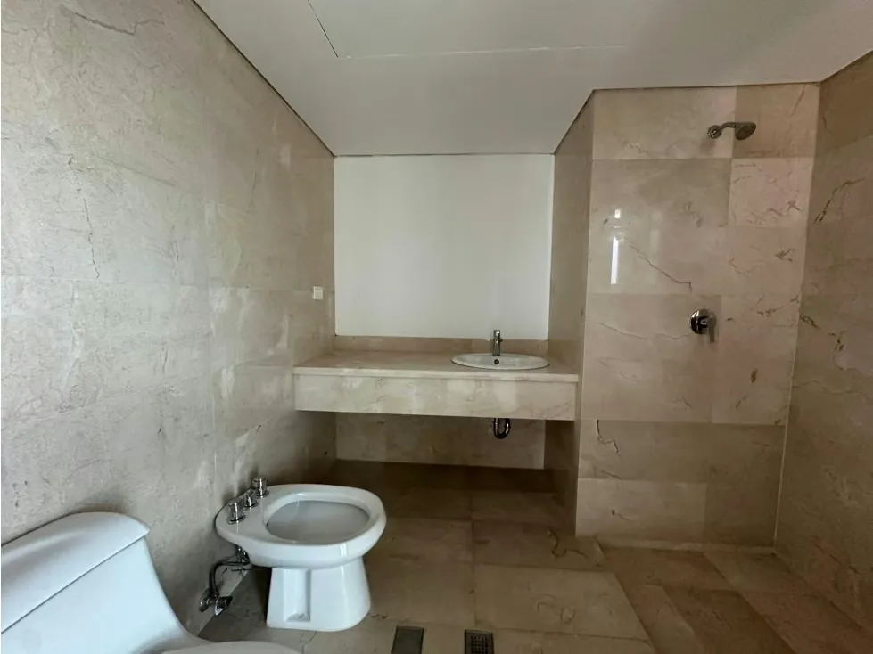 Se Vende Apto 186m² 3h+s/ 3b+s/ 3e Lomas de Las Mercedes - 19