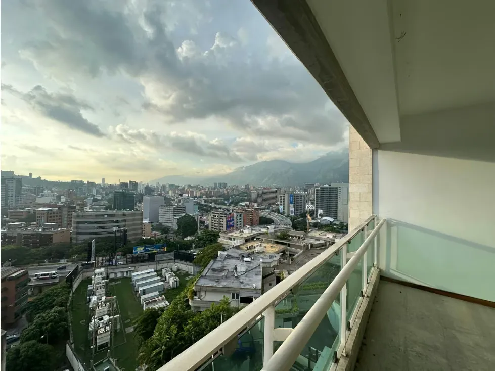 Se Vende Apto 186m² 3h+s/ 3b+s/ 3e Lomas de Las Mercedes - 5