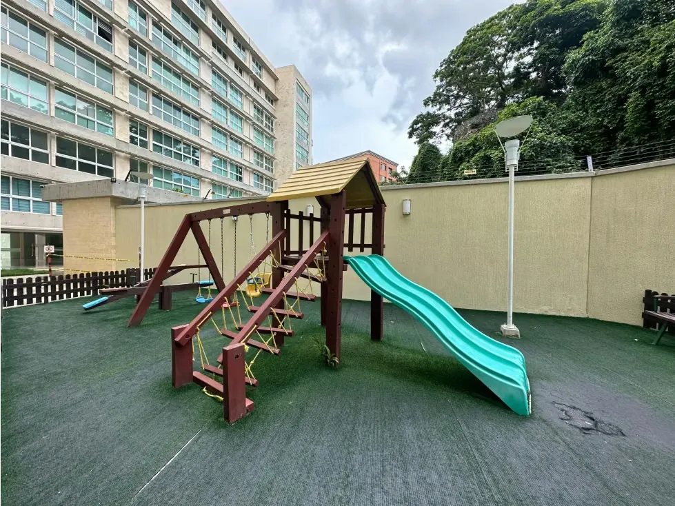 Se Vende Apto 186m² 3h+s/ 3b+s/ 3e Lomas de Las Mercedes - 8