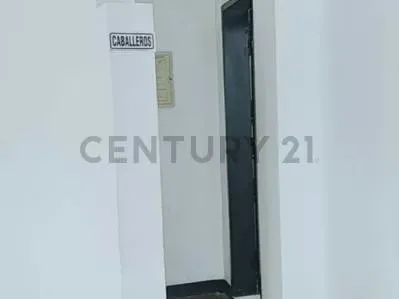Venta Edificio Comercial en Av Fuerzas Armadas, Barcelona - 2