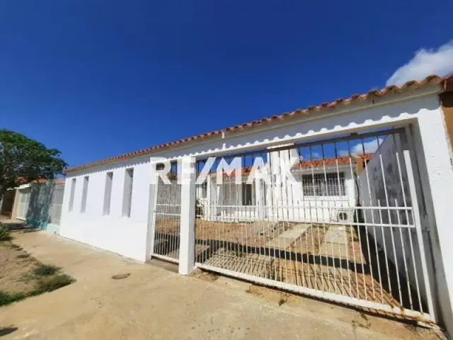 Casa en alquiler amoblada y equipada Puerta Maraven en Conjunto Cerrado