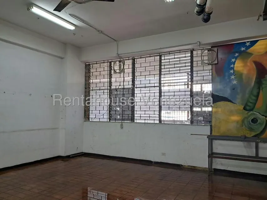 Local Comercial en Venta en Parroquia La Candelaria, Distrito Metropolitano - 4