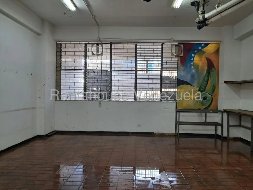 Local Comercial en Venta en Parroquia La Candelaria, Distrito Metropolitano - 8