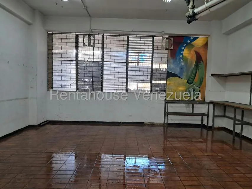 Local Comercial en Venta en Parroquia La Candelaria, Distrito Metropolitano - 9