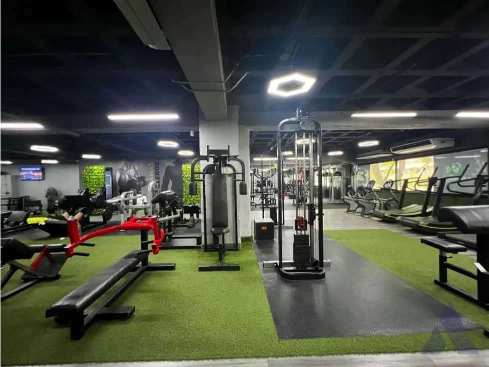 Vendo fondo de comercio gimnasio 294m2 Los Chaguaramos 0721 - 2