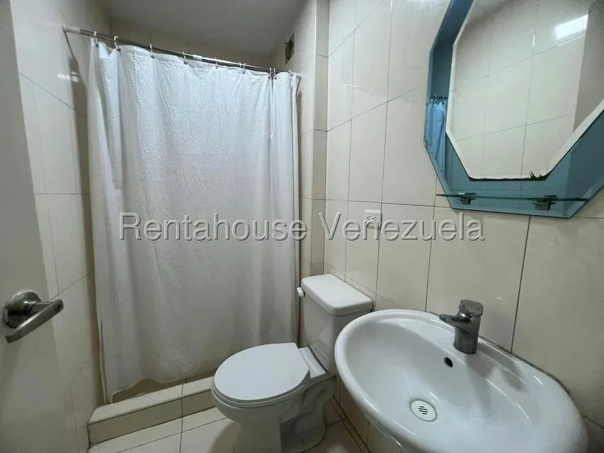 Apartamento (1 Nivel) en Alquiler en Villas Geicas, Aragua - 17