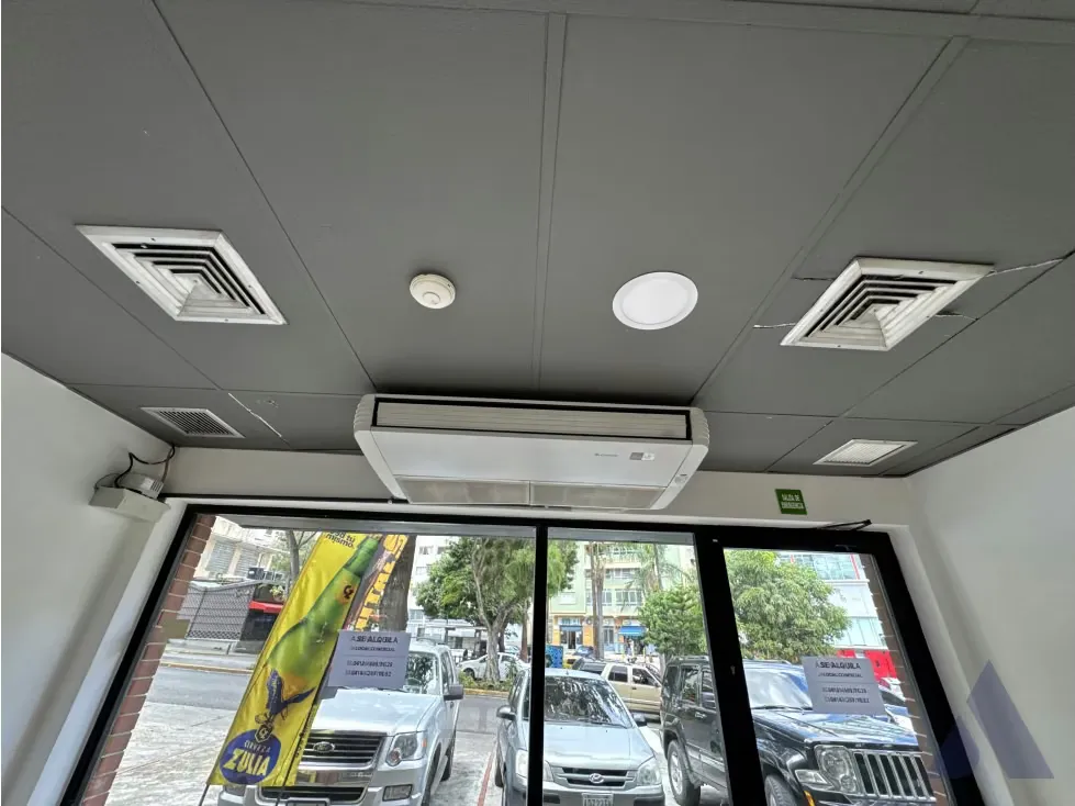 Alquilo local comercial 36m2 Colinas de Bello Monte 6030 - 11