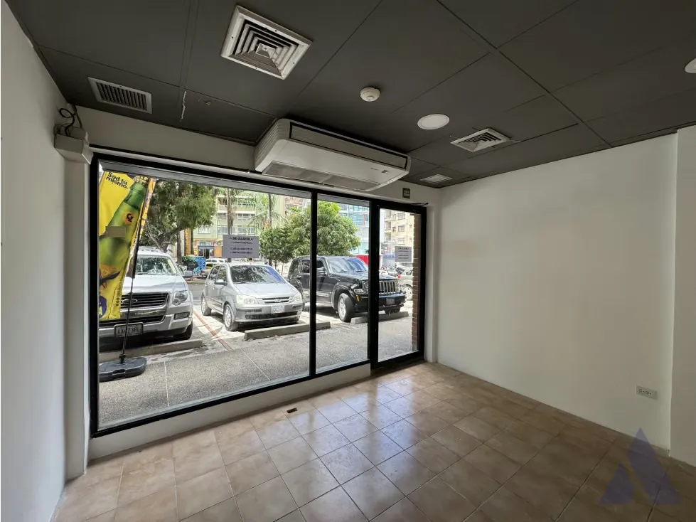 Alquilo local comercial 36m2 Colinas de Bello Monte 6030 - 4