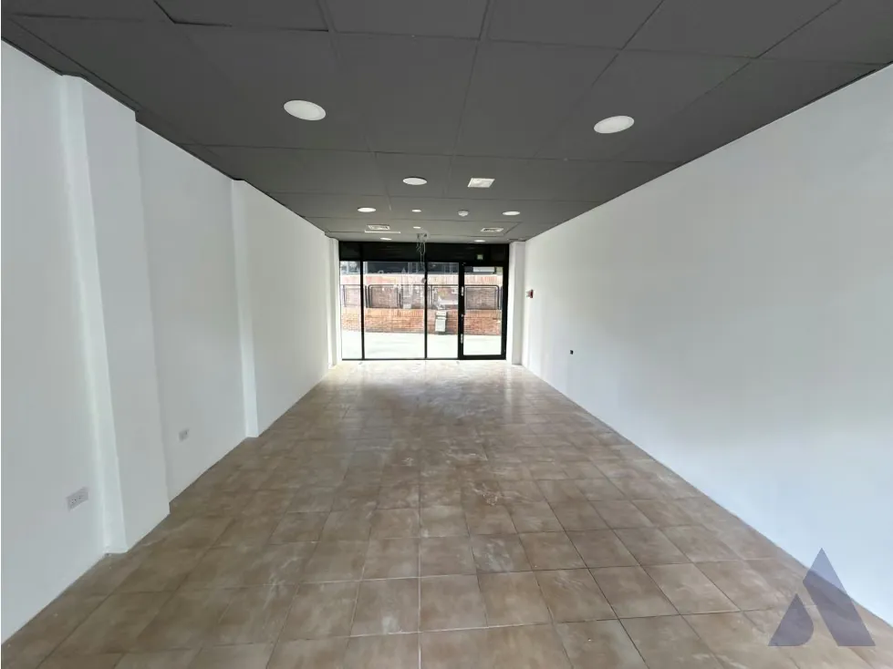 Alquilo local comercial 36m2 Colinas de Bello Monte 6030 - 7