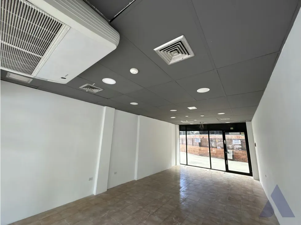 Alquilo local comercial 36m2 Colinas de Bello Monte 6030 - 9