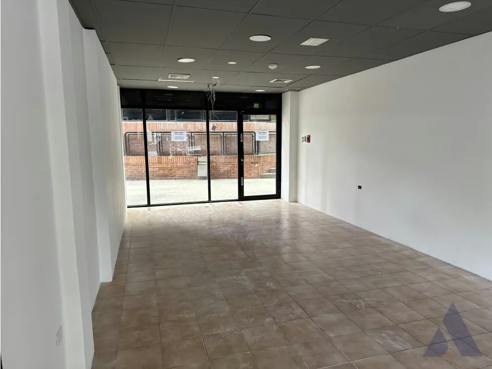 Alquilo local comercial 36m2 Colinas de Bello Monte 6030 - 10