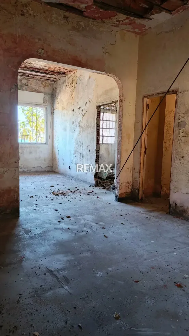 VENTA DE TERRENO CON BIENHICHURIA DE 2 PLANTAS - 9