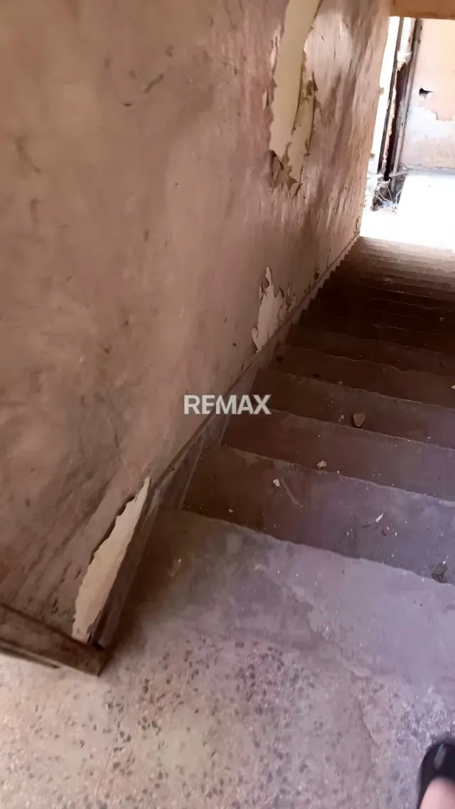 VENTA DE TERRENO CON BIENHICHURIA DE 2 PLANTAS - 10
