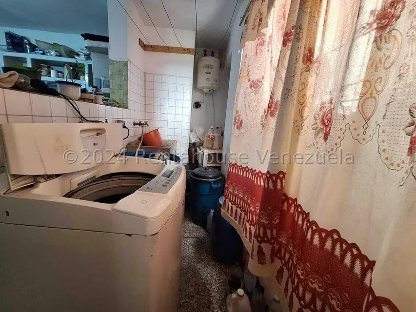 Apartamento (1 Nivel) en Venta en Zona Oeste, Lara - 23