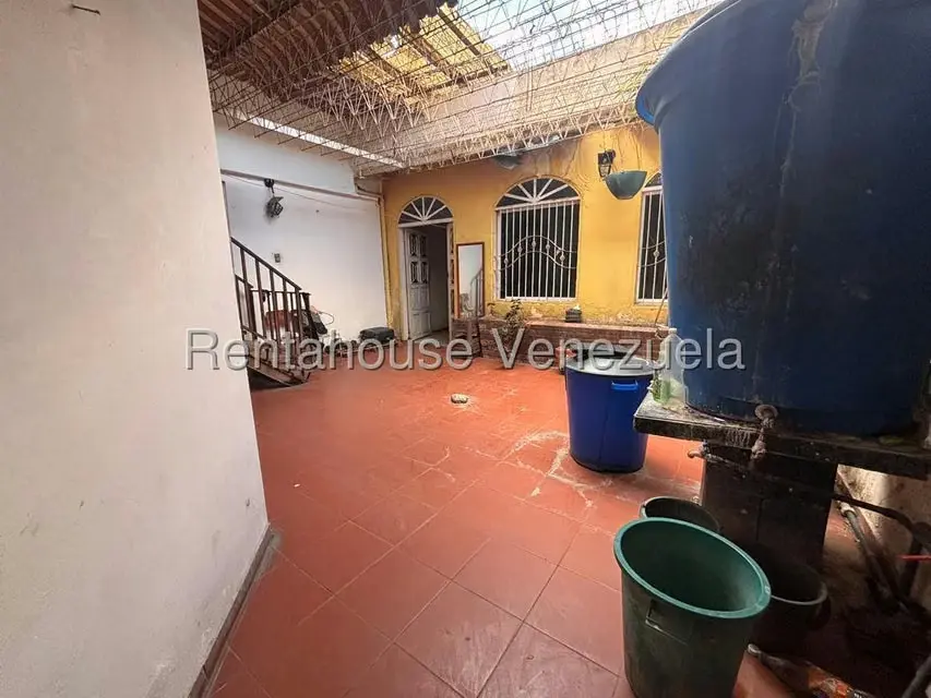 Casa (1 Nivel) en Venta en Centro, Lara - 2